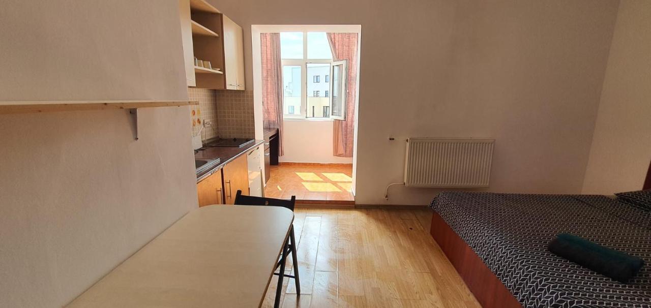 Ferienwohnung City Center Majestic Studio Bukarest Exterior foto